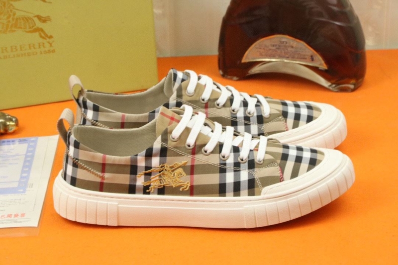 Burberry Sneakers